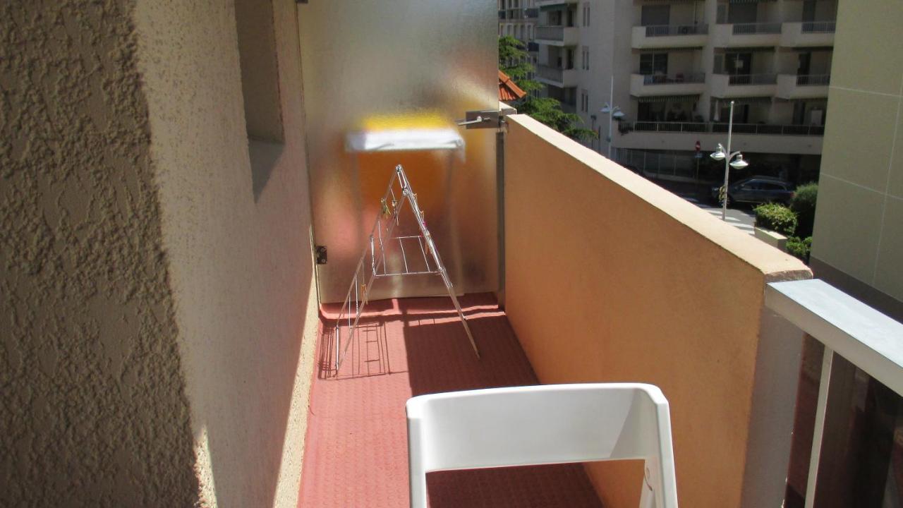 Promenade Des Bains Apartment Saint-Raphaël Buitenkant foto