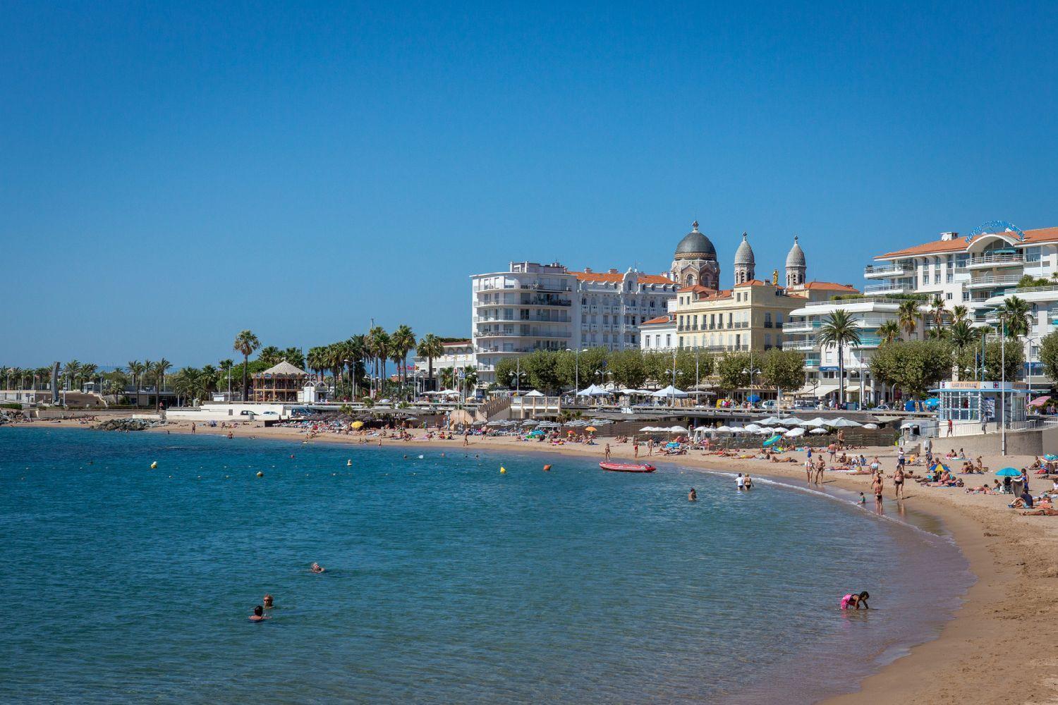 Promenade Des Bains Apartment Saint-Raphaël Buitenkant foto